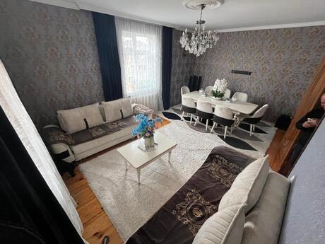 4 otaqlı həyət evi/bağ evi - Saray q. - 130 m²