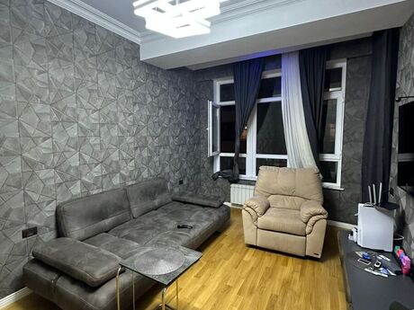 3 otaqlı yeni tikili - Şah İsmayıl Xətai m. - 150 m²