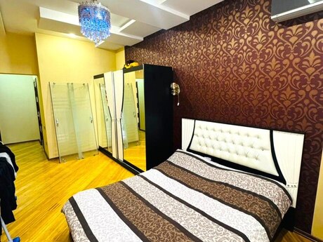 4 otaqlı yeni tikili - 8 Noyabr m. - 170 m²