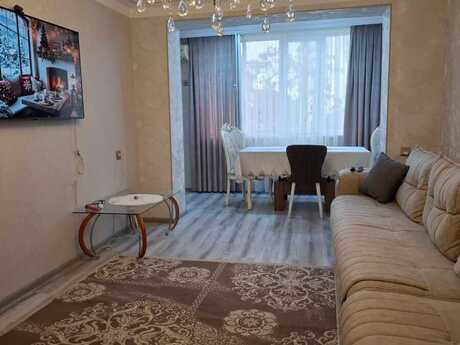 3 otaqlı köhnə tikili - Nəriman Nərimanov m. - 82 m²