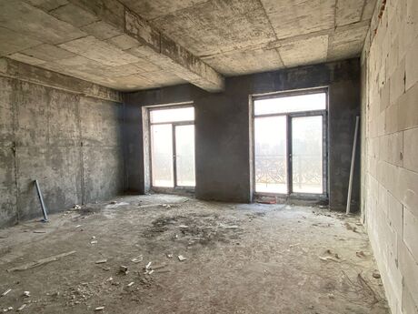 4 otaqlı yeni tikili - Ağ şəhər q. - 231 m²