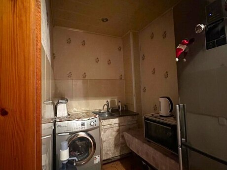 2 otaqlı köhnə tikili - Nəriman Nərimanov m. - 40 m²