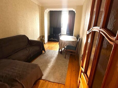 2 otaqlı köhnə tikili - Nəriman Nərimanov m. - 40 m²