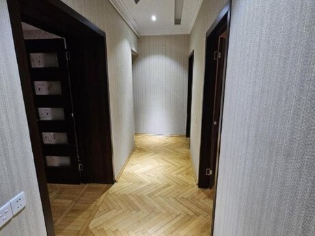 3 otaqlı köhnə tikili - Elmlər Akademiyası m. - 90 m²