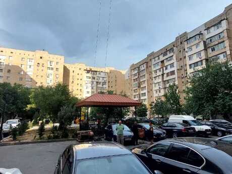 3 otaqlı köhnə tikili - Elmlər Akademiyası m. - 85 m²