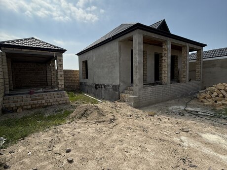 3 otaqlı həyət evi/bağ evi - Novxanı q. - 70 m²