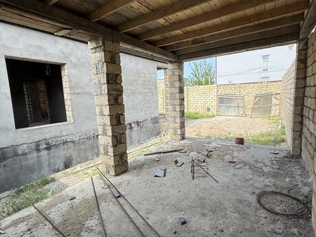 3 otaqlı həyət evi/bağ evi - Novxanı q. - 70 m²
