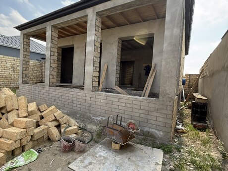 3 otaqlı həyət evi/bağ evi - Novxanı q. - 70 m²