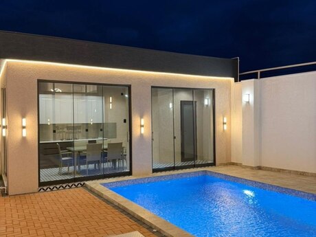 4 otaqlı həyət evi/bağ evi - Mərdəkan q. - 150 m²