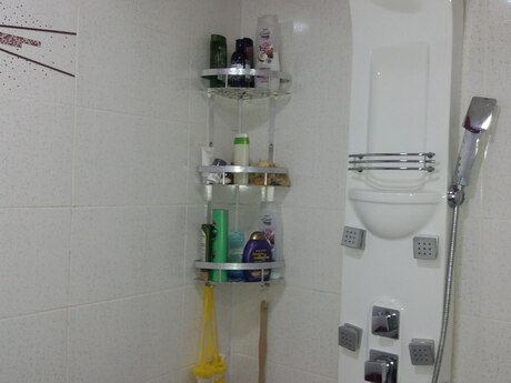 5 otaqlı həyət evi/bağ evi - M.Ə.Rəsulzadə q. - 180 m²