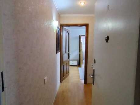 2 otaqlı köhnə tikili - Xalqlar Dostluğu m. - 50 m²