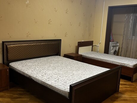 4 otaqlı köhnə tikili - Nərimanov r. - 200 m²