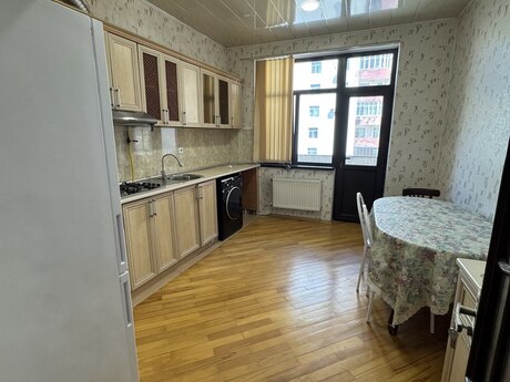 3-комн. новостройка - м. Ази Асланов - 120 м²