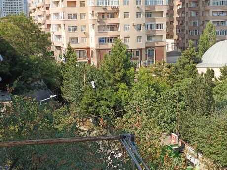 1-комн. вторичка - м. Элмляр Академиясы - 34 м²