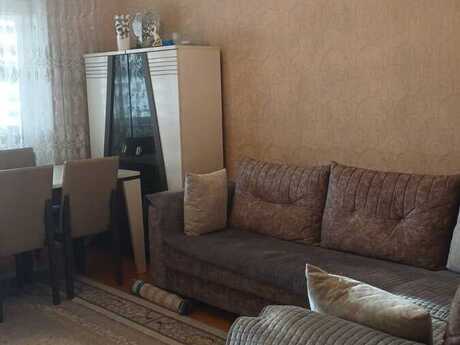 3 otaqlı köhnə tikili - Koroğlu m. - 85 m²