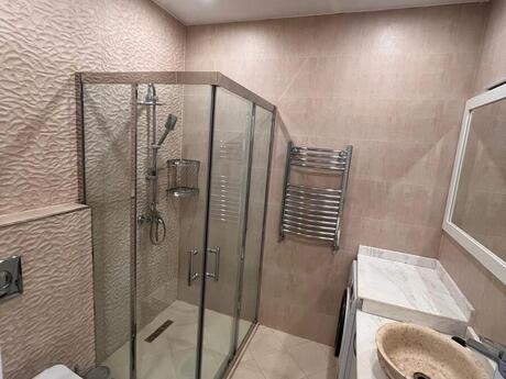 3 otaqlı yeni tikili - Elmlər Akademiyası m. - 140 m²