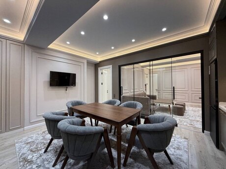 3 otaqlı yeni tikili - 28 May m. - 130 m²