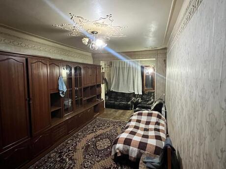 2 otaqlı köhnə tikili - Qara Qarayev m. - 75 m²