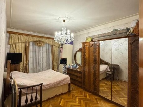 5 otaqlı köhnə tikili - Azadlıq Prospekti m. - 125 m²