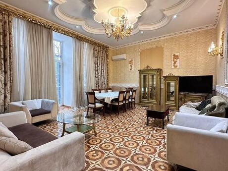 5 otaqlı köhnə tikili - Sahil m. - 300 m²