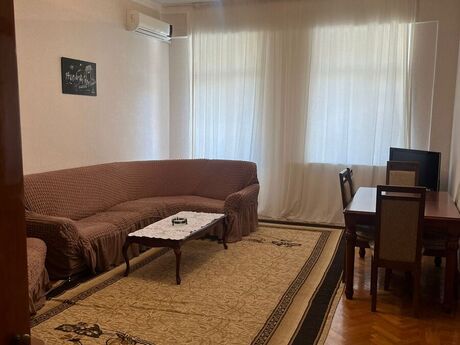 3 otaqlı köhnə tikili - İçəri Şəhər m. - 100 m²