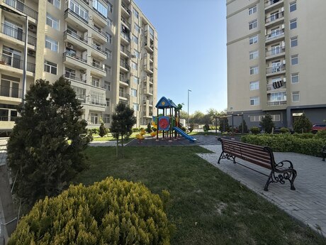4 otaqlı yeni tikili - İnşaatçılar m. - 115 m²