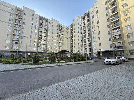 4 otaqlı yeni tikili - İnşaatçılar m. - 115 m²