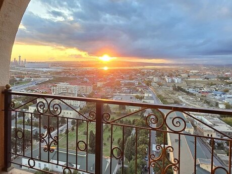 4 otaqlı yeni tikili - Sabunçu q. - 140 m²