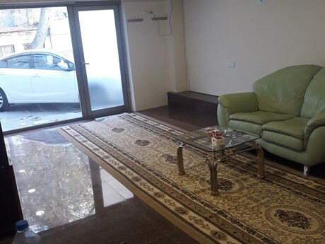 Obyekt - İnşaatçılar m. - 33 m²