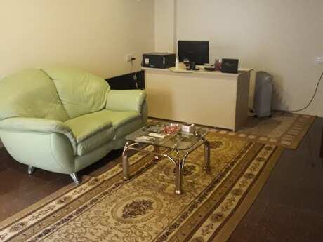 Obyekt - İnşaatçılar m. - 33 m²