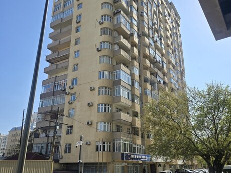 4 otaqlı yeni tikili - Nizami m. - 203 m²