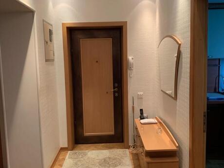 4 otaqlı köhnə tikili - Elmlər Akademiyası m. - 120 m²