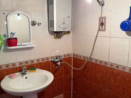 2 otaqlı köhnə tikili - Qara Qarayev m. - 55 m²