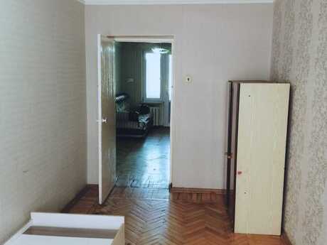 2 otaqlı köhnə tikili - Neftçilər m. - 55 m²