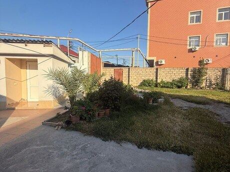 3 otaqlı həyət evi/bağ evi - Xırdalan - 80 m²