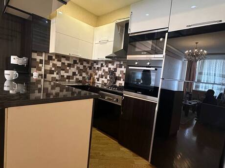 3 otaqlı yeni tikili - Şah İsmayıl Xətai m. - 100 m²