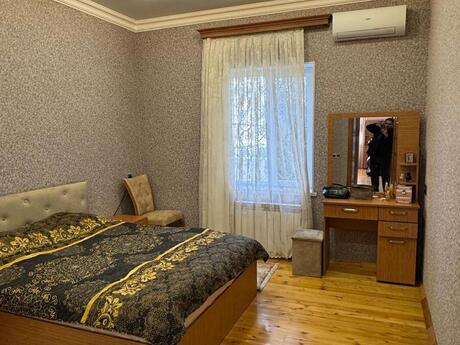 4 otaqlı həyət evi/bağ evi - Mərdəkan q. - 180 m²