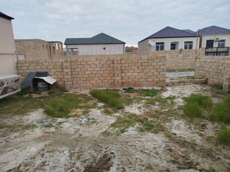 3 otaqlı həyət evi/bağ evi - Saray q. - 85 m²