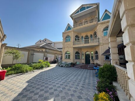7 otaqlı həyət evi/bağ evi - Sabunçu q. - 330 m²