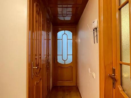 3 otaqlı köhnə tikili - Azadlıq Prospekti m. - 94 m²