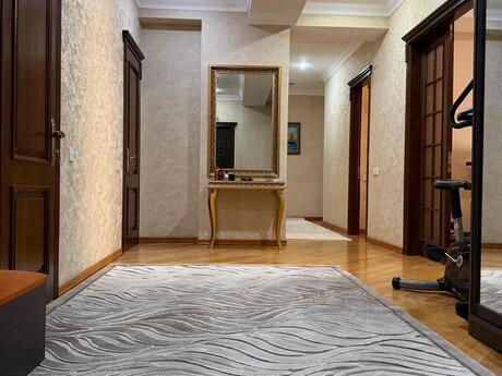 3 otaqlı yeni tikili - İnşaatçılar m. - 120 m²