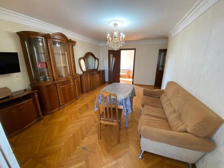 4 otaqlı köhnə tikili - Memar Əcəmi m. - 80 m²