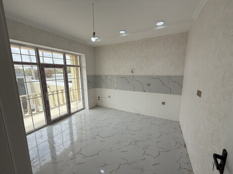 4 otaqlı həyət evi/bağ evi - Maştağa q. - 130 m²