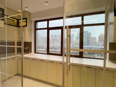 3 otaqlı yeni tikili - 28 May m. - 108 m²