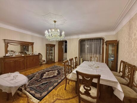 5 otaqlı köhnə tikili - Nəsimi r. - 170 m²