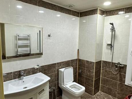 Obyekt - İnşaatçılar m. - 50 m²