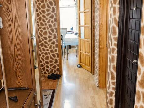 2 otaqlı köhnə tikili - Yeni Günəşli q. - 70 m²