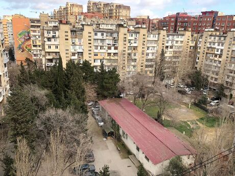 3 otaqlı köhnə tikili - Gənclik m. - 90 m²