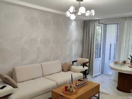 2 otaqlı köhnə tikili - Gənclik m. - 50 m²