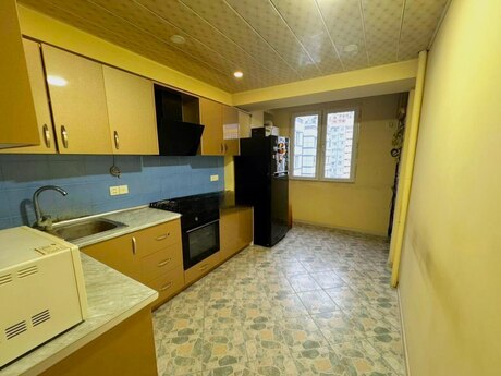 2 otaqlı köhnə tikili - Gənclik m. - 70 m²